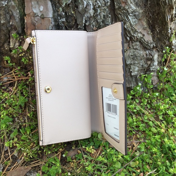 Kate Spade ♠️ Metallic embellished wallet ✨✨ - Picture 4 of 8